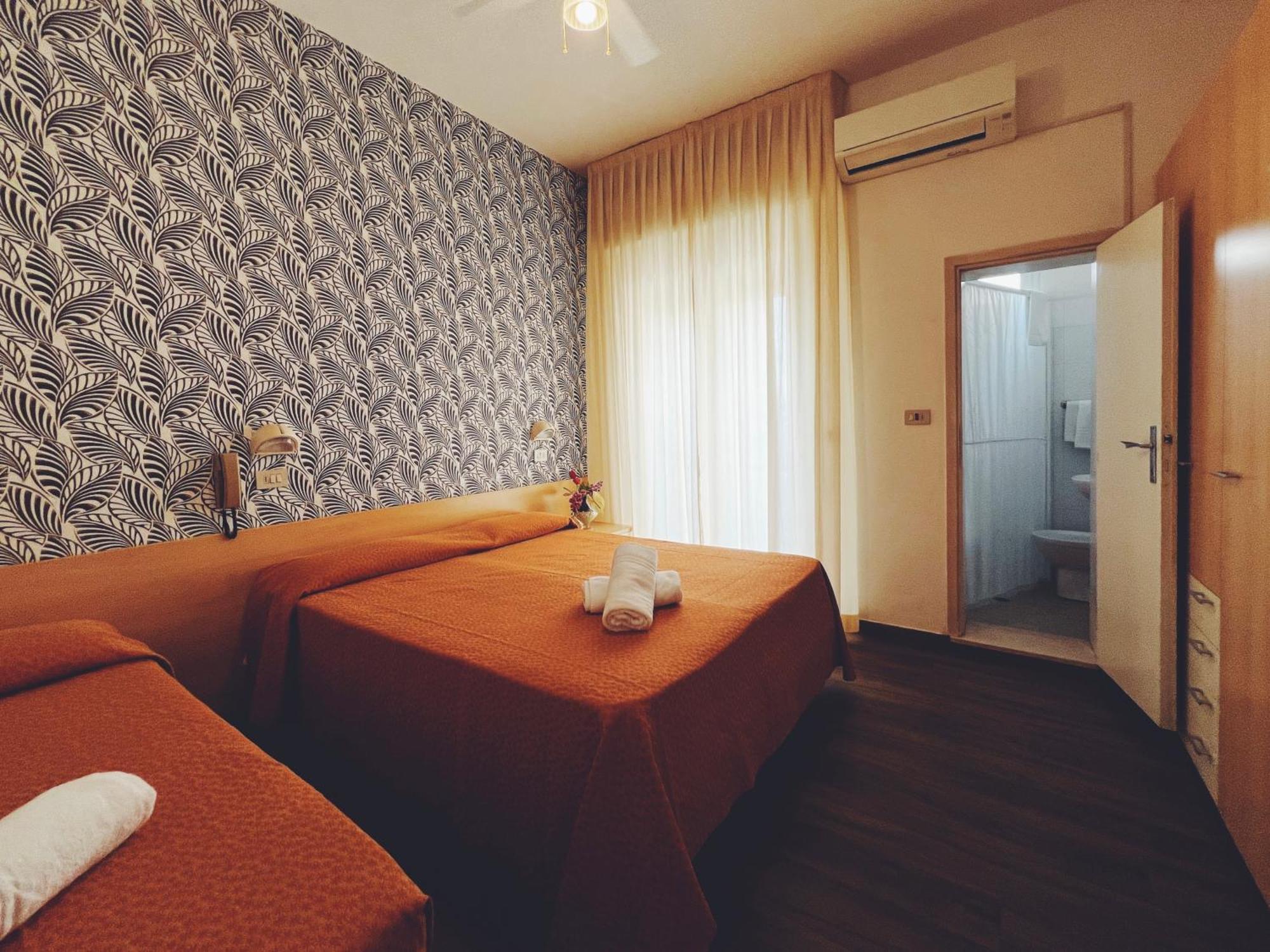 Hotel Ramona Rimini Exterior foto